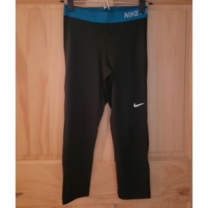 Nike Pro dri-fit cropped leggings